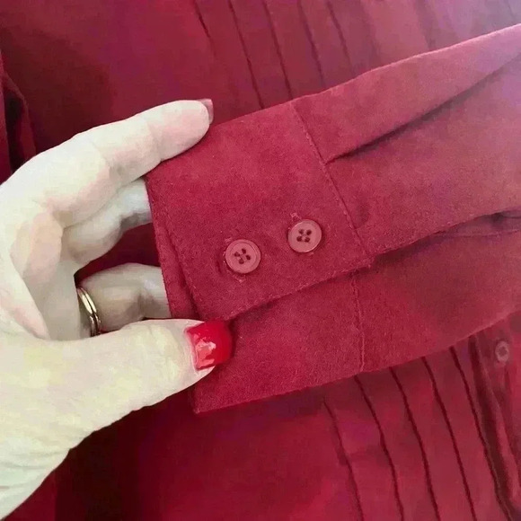 EUC Lemon Grass Studio Dark Red Button Down Polyester Blouse Women’s PS - Picture 4 of 12